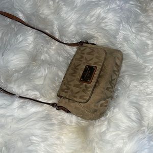 Michael Kors Crossbody Bag